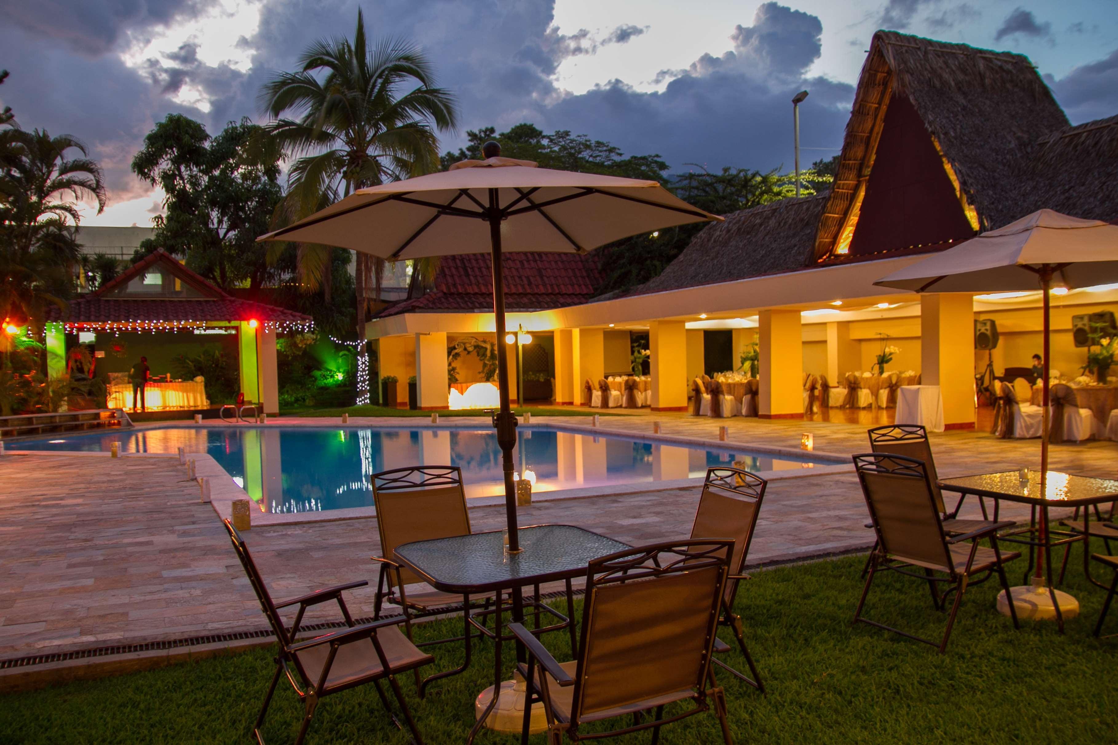 Best Western Plus - Magee Inn & Suites Zewnętrze zdjęcie